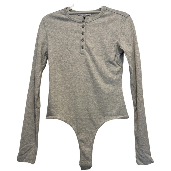 WeWoreWhat Crew Neck Henley Bodysuit Size M Heather Grey NWT - Picture 1 of 6